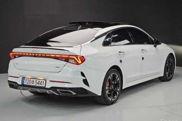 2022 Kia K5 с пробегом 98 165 км