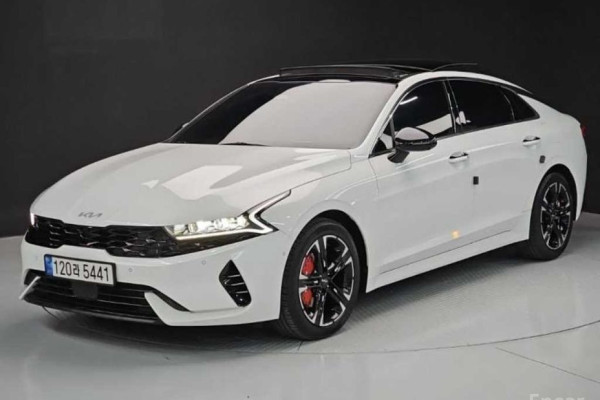 2022 Kia K5 с пробегом 98 165 км