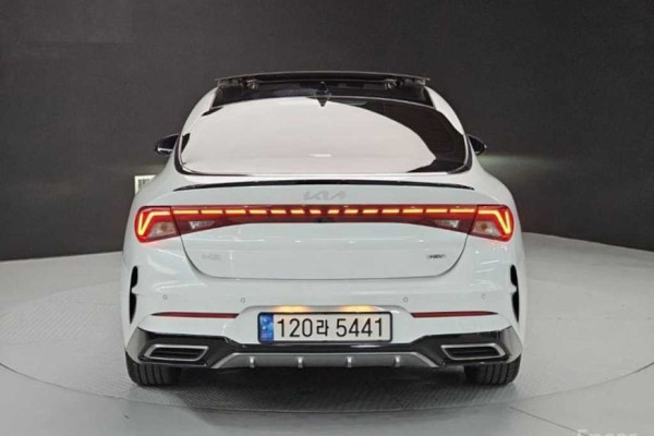 2022 Kia K5 с пробегом 98 165 км