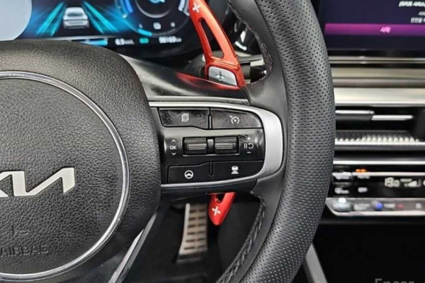 2022 Kia K5 с пробегом 98 165 км