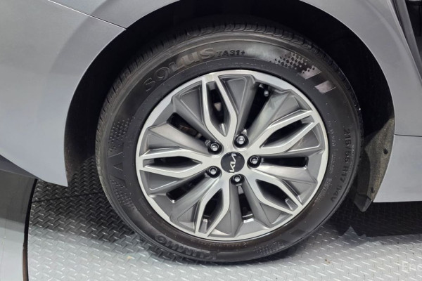 2022 Kia K5 с пробегом 77 275 км