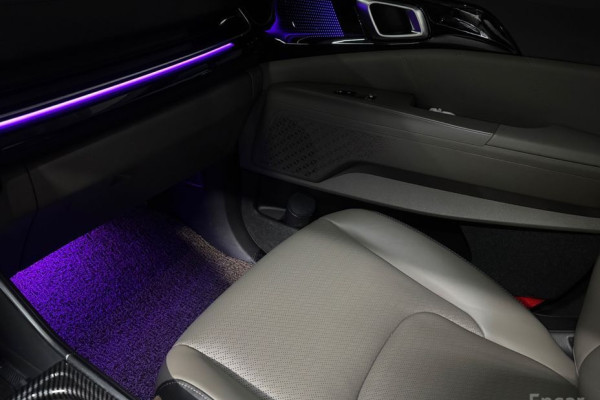 2025 Kia Carnival с пробегом 17 100 км