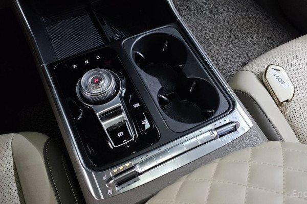 2023 Kia Carnival с пробегом 48 950 км