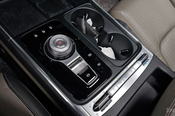 2024 Kia Carnival с пробегом 42 513 км