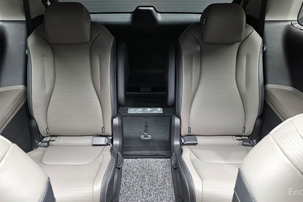 2024 Kia Carnival с пробегом 42 513 км