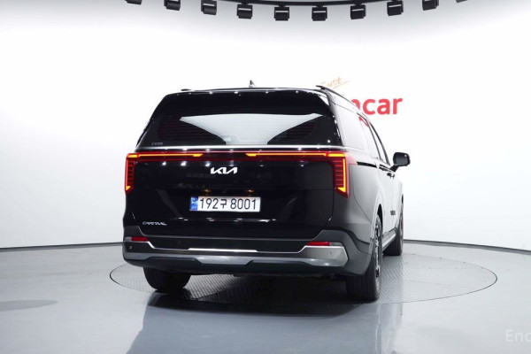 2023 Kia Carnival с пробегом 48 953 км