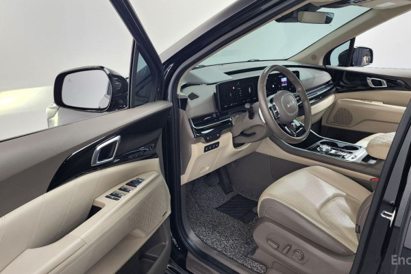 2023 Kia Carnival с пробегом 48 953 км