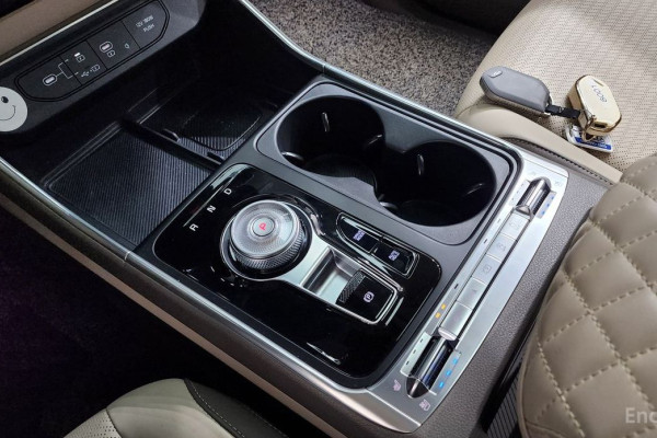 2023 Kia Carnival с пробегом 48 953 км