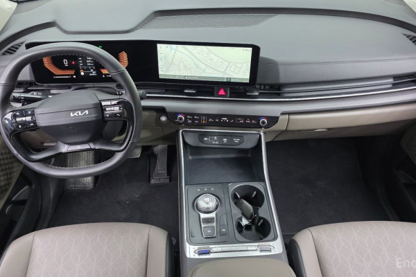 2025 Kia Carnival с пробегом 20 403 км