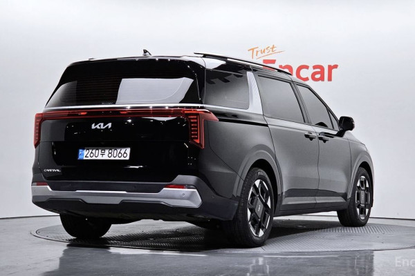 2024 Kia Carnival с пробегом 34 294 км