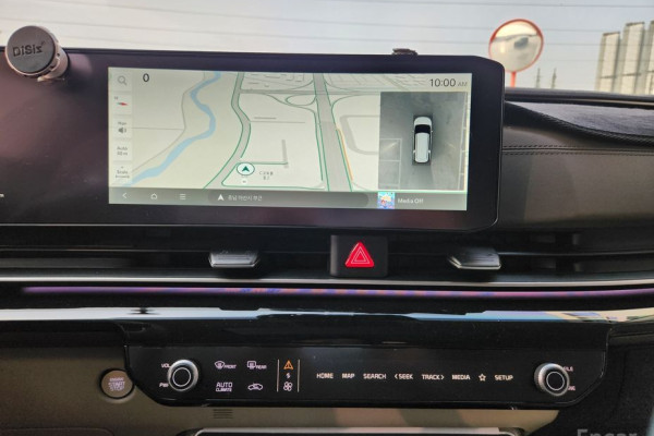 2023 Kia Carnival с пробегом 22 015 км