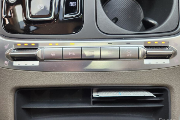 2023 Kia Carnival с пробегом 22 015 км