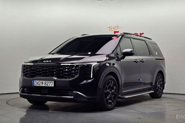 2024 Kia Carnival с пробегом 28 696 км