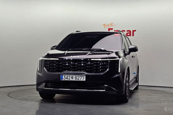 2024 Kia Carnival с пробегом 28 696 км