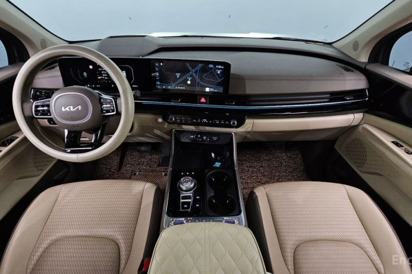 2024 Kia Carnival с пробегом 28 696 км