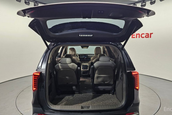 2024 Kia Carnival с пробегом 28 696 км