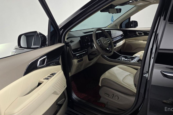 2023 Kia Carnival с пробегом 33 862 км