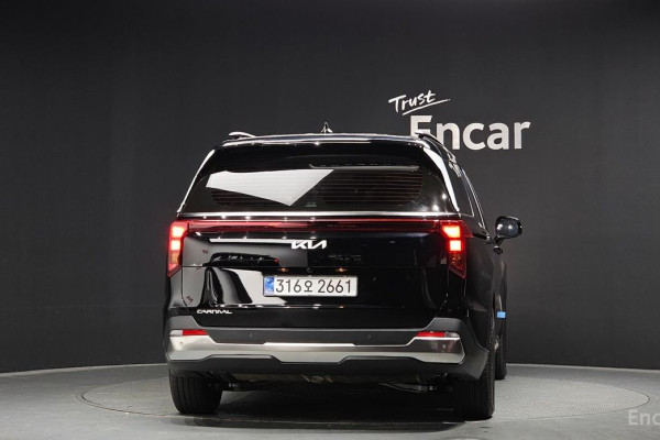 2025 Kia Carnival с пробегом 36 км
