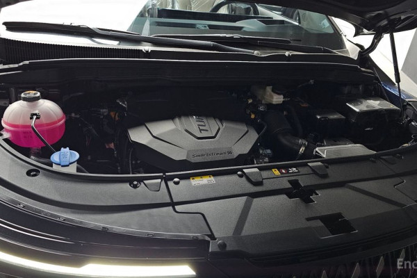 2025 Kia Carnival с пробегом 36 км