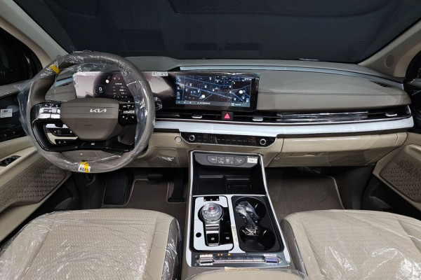 2025 Kia Carnival с пробегом 36 км