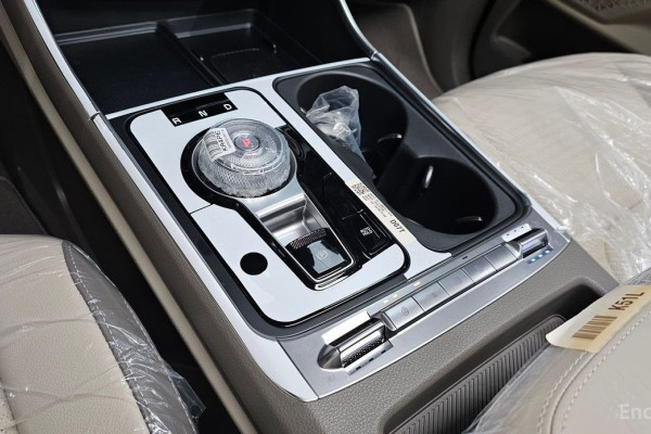 2025 Kia Carnival с пробегом 36 км