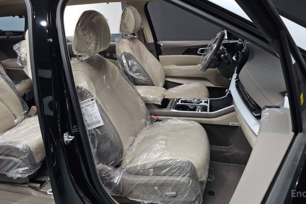 2025 Kia Carnival с пробегом 36 км