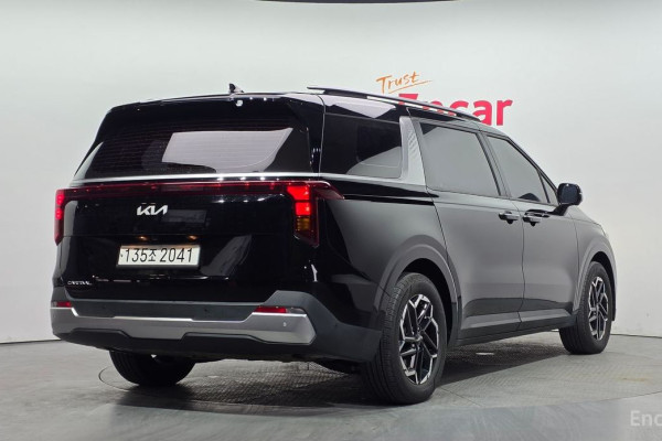 2024 Kia Carnival с пробегом 38 589 км