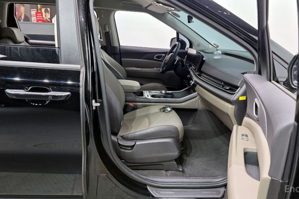 2024 Kia Carnival с пробегом 38 589 км