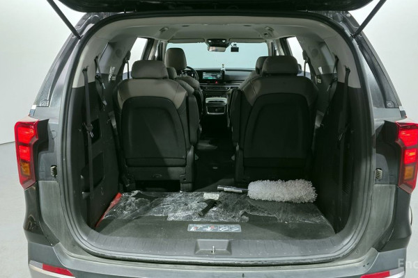 2024 Kia Carnival с пробегом 38 589 км