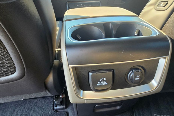 2024 Kia Carnival с пробегом 41 000 км