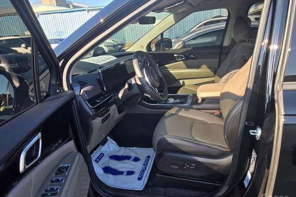 2024 Kia Carnival с пробегом 41 000 км