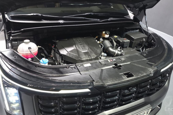 2024 Kia Carnival с пробегом 27 123 км