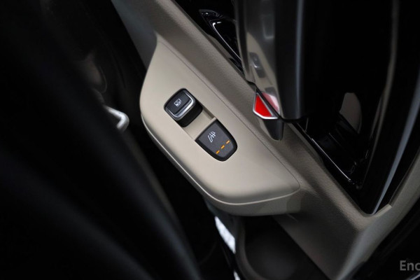 2024 Kia Carnival с пробегом 27 123 км