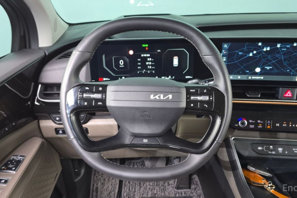 2025 Kia Carnival с пробегом 6 284 км