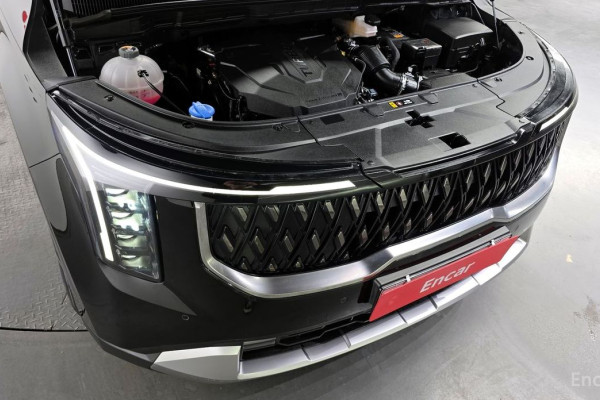 2024 Kia Carnival с пробегом 27 293 км