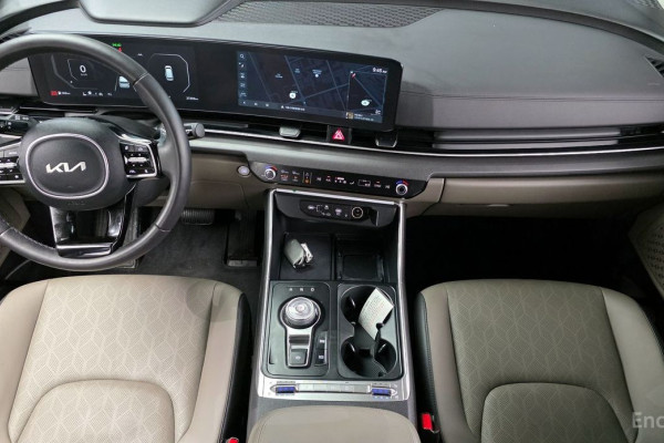 2024 Kia Carnival с пробегом 27 293 км