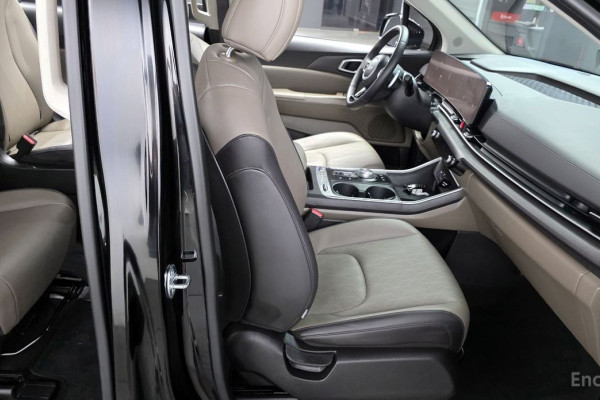 2024 Kia Carnival с пробегом 27 293 км