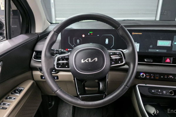 2024 Kia Carnival с пробегом 27 293 км