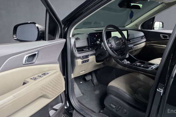 2024 Kia Carnival с пробегом 20 261 км