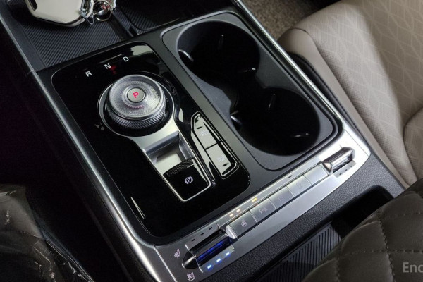 2024 Kia Carnival с пробегом 29 978 км