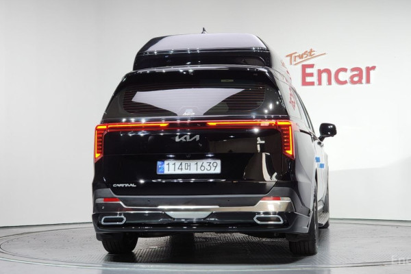 2024 Kia Carnival с пробегом 23 336 км