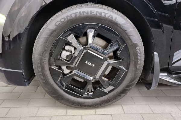 2024 Kia Carnival с пробегом 23 336 км