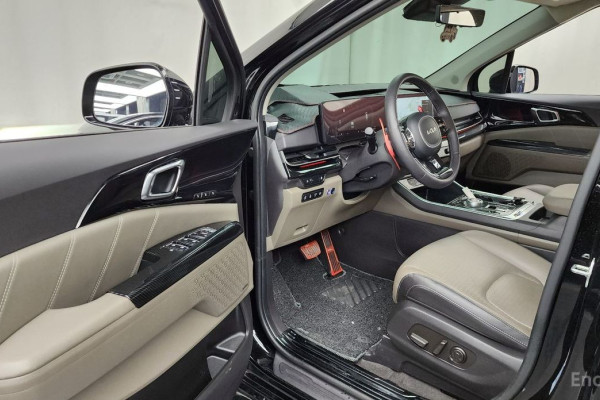 2024 Kia Carnival с пробегом 23 336 км