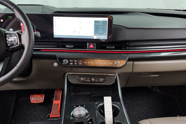 2024 Kia Carnival с пробегом 23 336 км