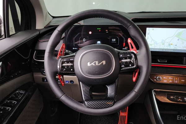 2024 Kia Carnival с пробегом 23 336 км