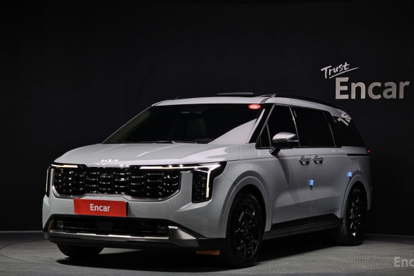 2025 Kia Carnival с пробегом 25 987 км