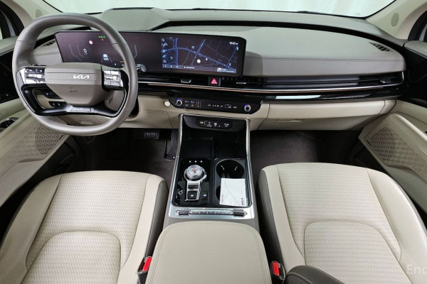 2025 Kia Carnival с пробегом 25 987 км