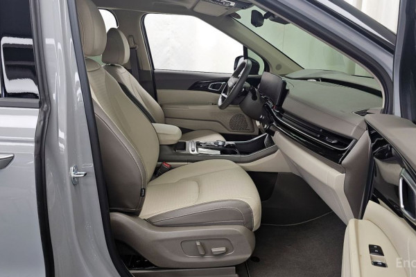 2025 Kia Carnival с пробегом 25 987 км