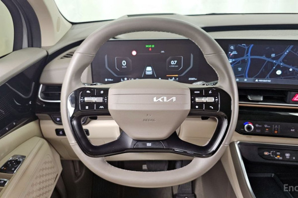 2025 Kia Carnival с пробегом 25 987 км