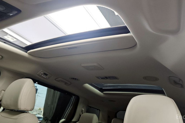 2025 Kia Carnival с пробегом 25 987 км